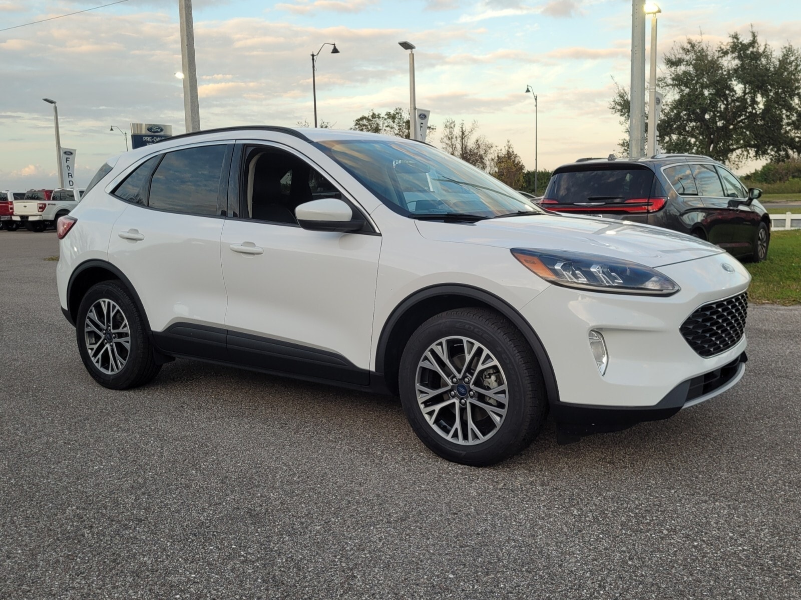 Used 2020 Ford Escape SEL with VIN 1FMCU9H65LUA58872 for sale in Sebring, FL