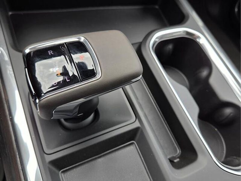 2026 GMC Sierra 1500 SLT - Photo 24
