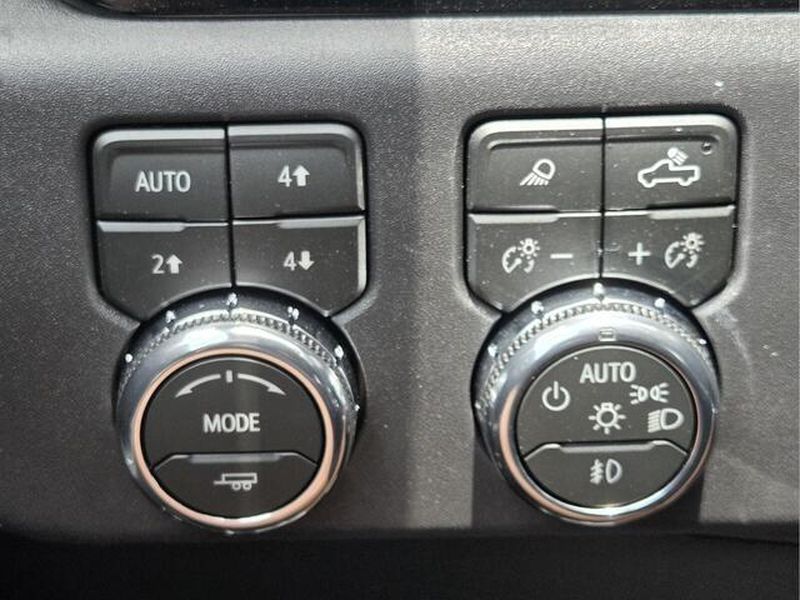 2026 GMC Sierra 1500 SLT - Photo 29