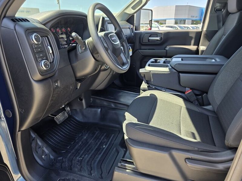 2026 GMC Sierra 2500HD Pro - Photo 8