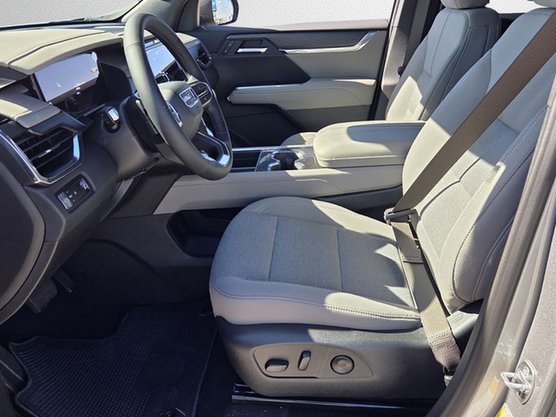 2026 GMC Acadia Elevation - Photo 7