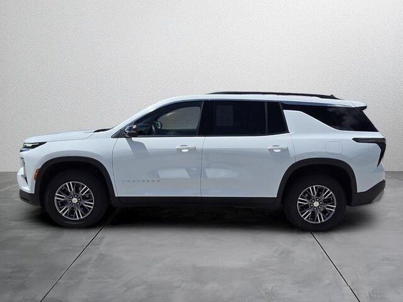 2026 Chevrolet Traverse LT - Photo 3