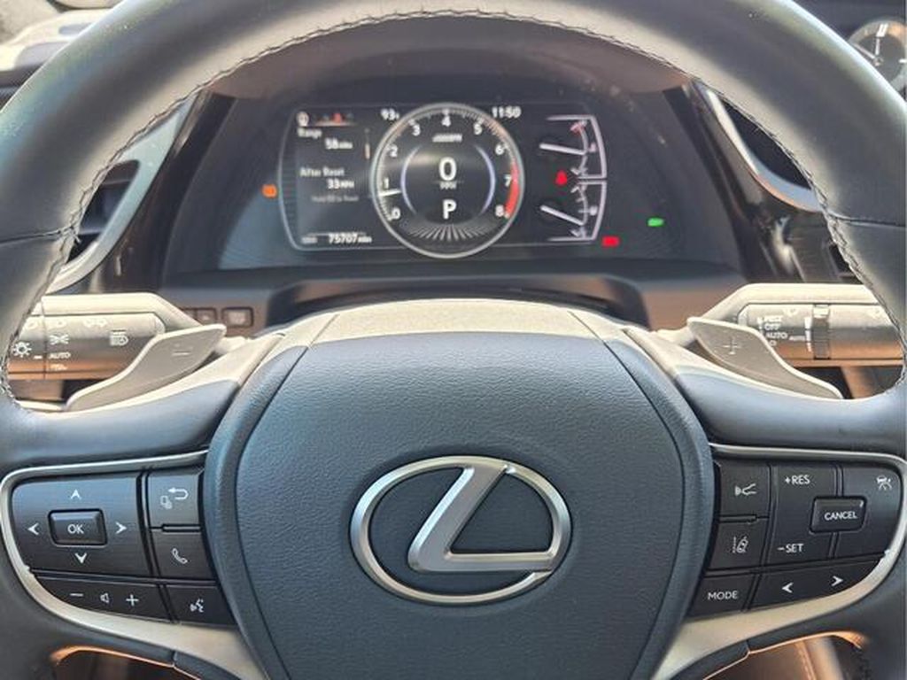 2022 Lexus ES 350 - Photo 33