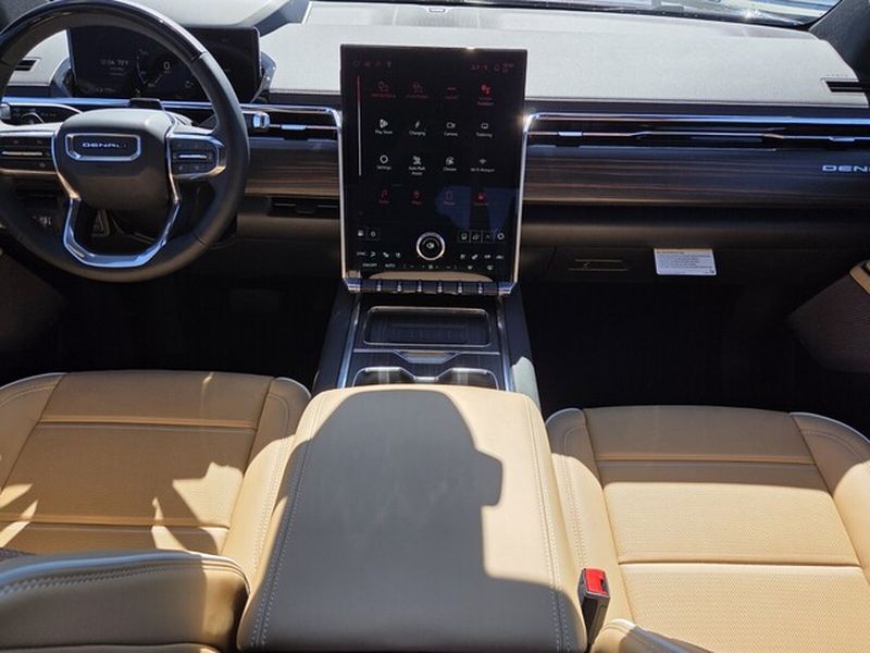 2026 GMC Sierra EV Denali - Photo 10