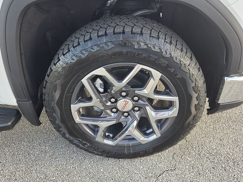 2026 GMC Sierra 1500 SLT - Photo 14