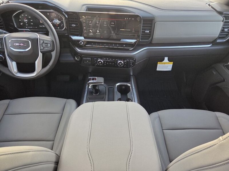 2026 GMC Sierra 1500 SLT - Photo 10