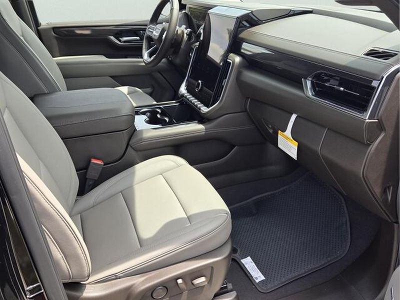 2026 GMC Yukon Elevation - Photo 19