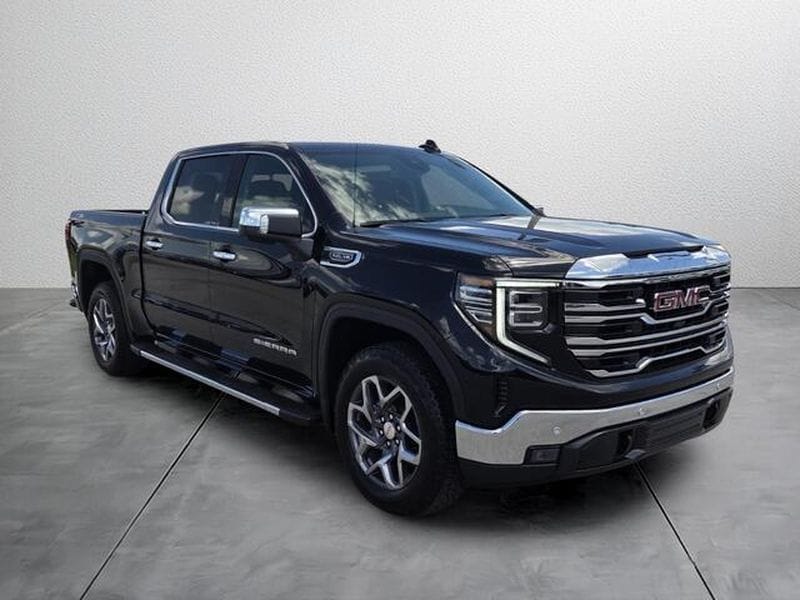2026 GMC Sierra 1500 SLT - Photo 8