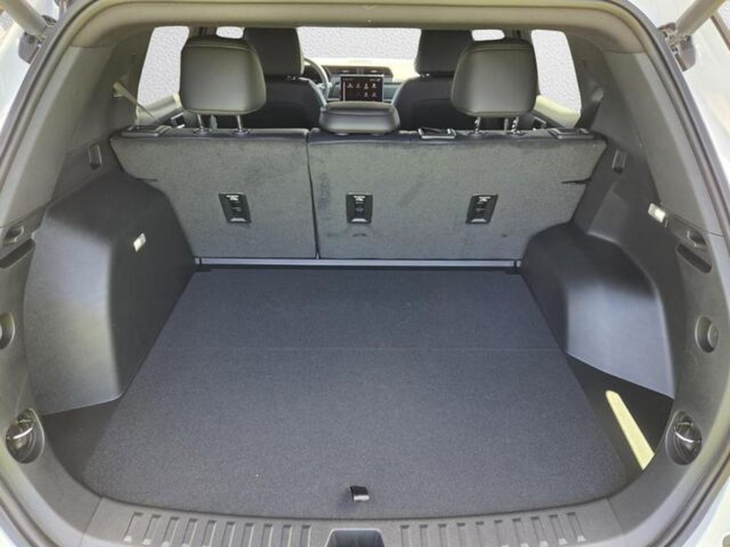 2027 GMC Terrain AT4 - Photo 16