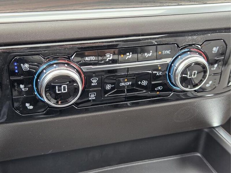 2026 GMC Sierra 1500 SLT - Photo 28