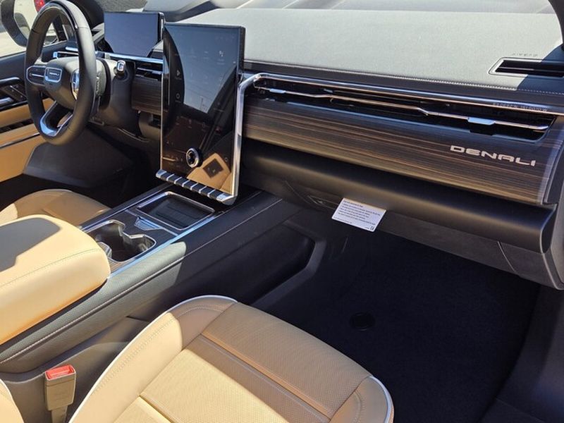 2026 GMC Sierra EV Denali - Photo 14
