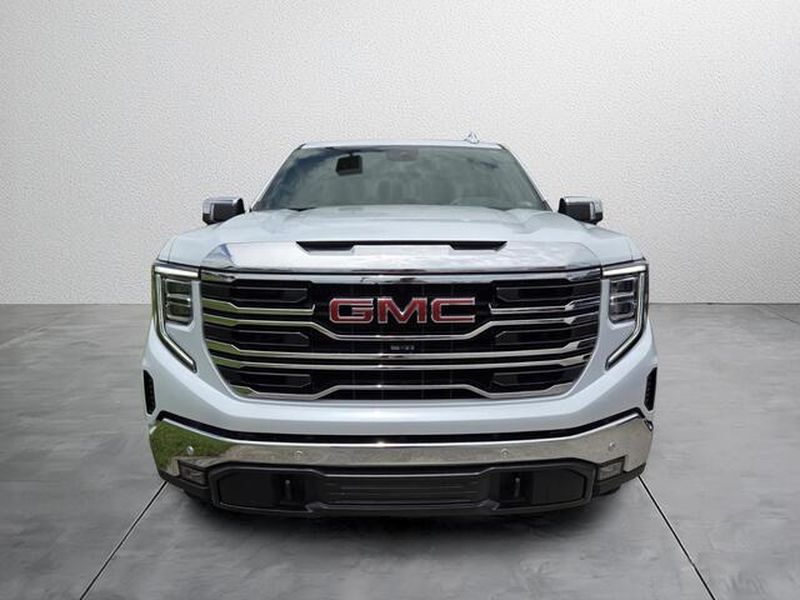 2026 GMC Sierra 1500 SLT - Photo 8