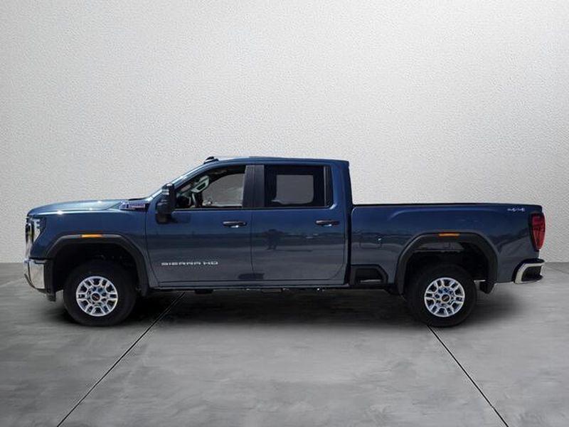 2026 GMC Sierra 2500HD Pro - Photo 2