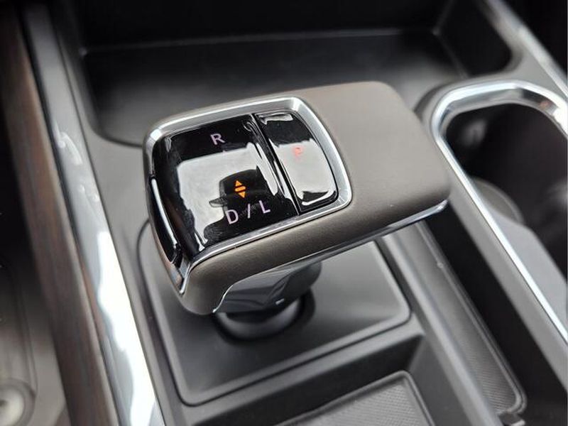 2026 GMC Sierra 1500 SLT - Photo 23