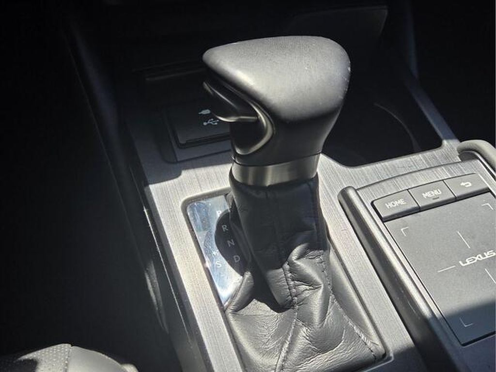 2022 Lexus ES 350 - Photo 26