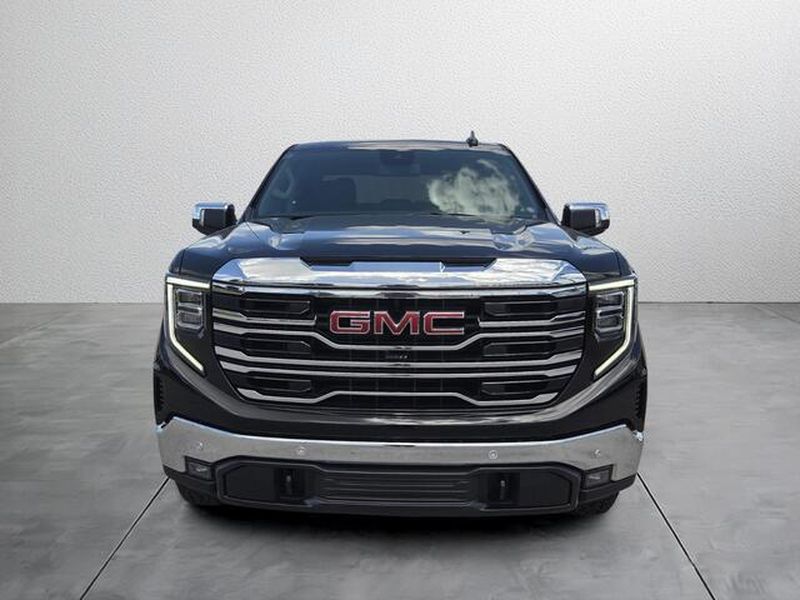 2026 GMC Sierra 1500 SLT - Photo 9