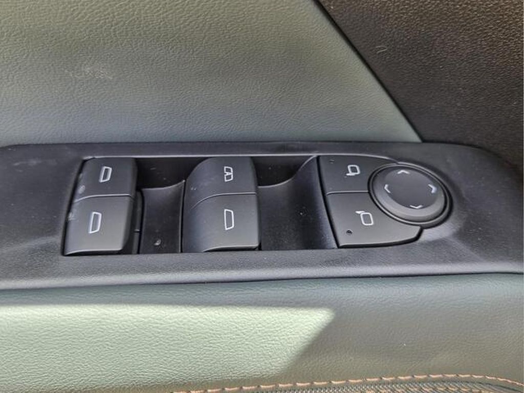 2027 GMC Terrain AT4 - Photo 23