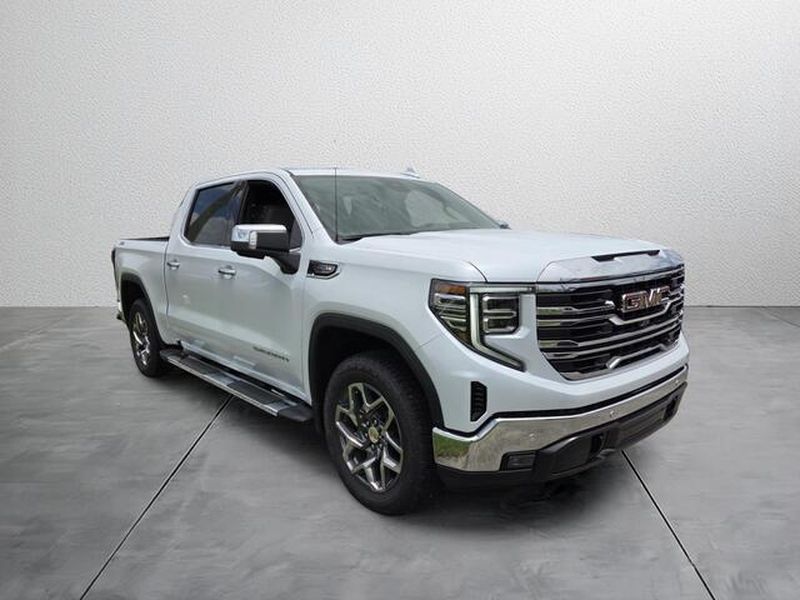 2026 GMC Sierra 1500 SLT - Photo 7