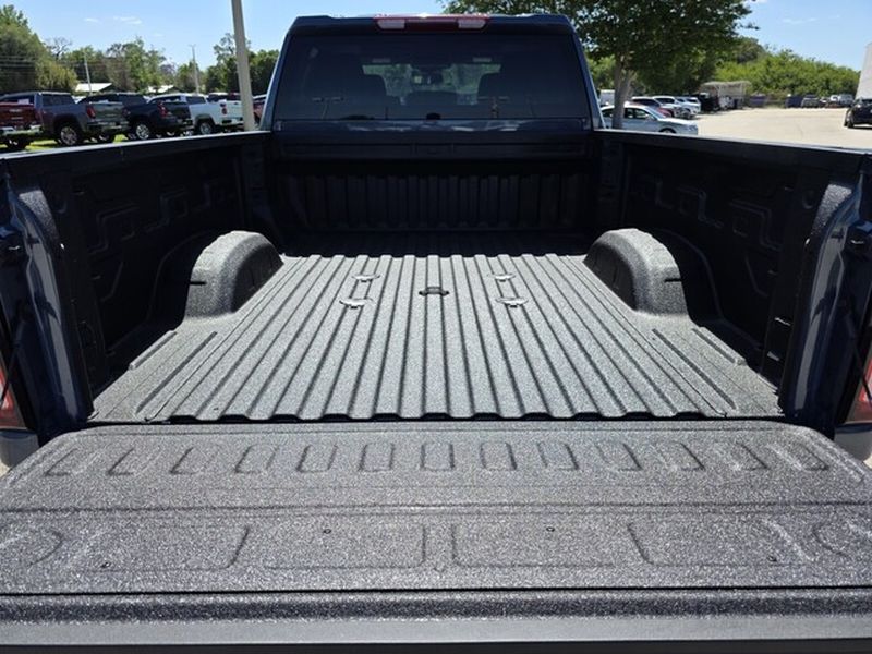 2026 GMC Sierra 2500HD Pro - Photo 12
