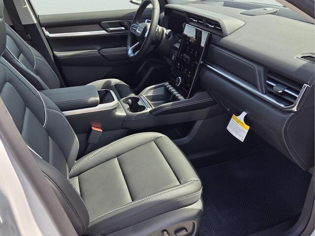 2027 GMC Terrain Denali - Photo 18