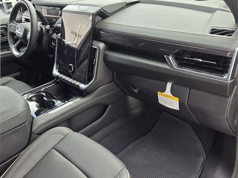 2026 GMC Yukon Elevation - Photo 18