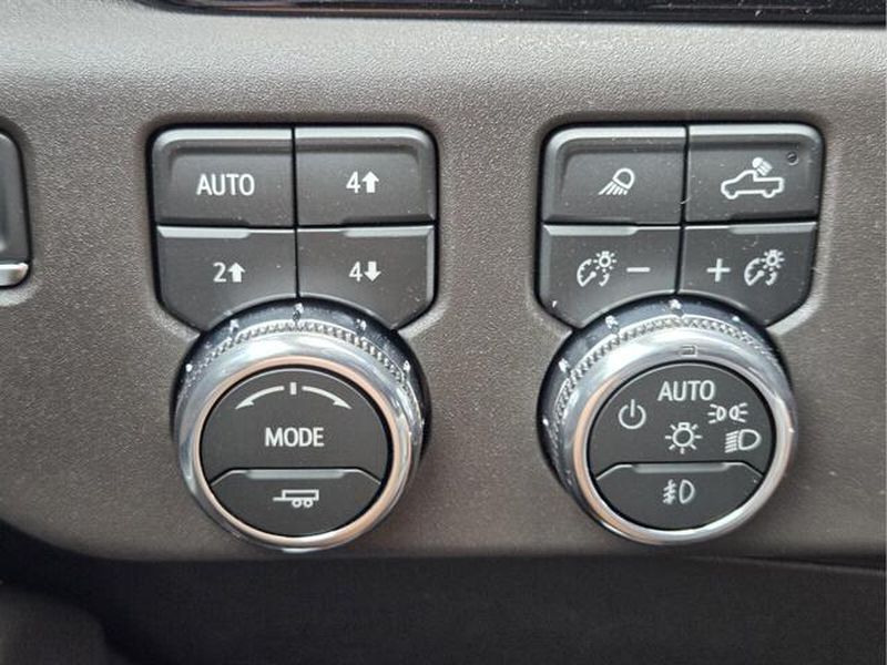 2026 GMC Sierra 1500 SLT - Photo 28