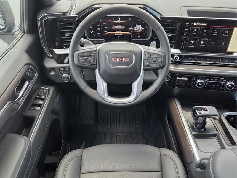 2026 GMC Sierra 1500 SLT - Photo 14
