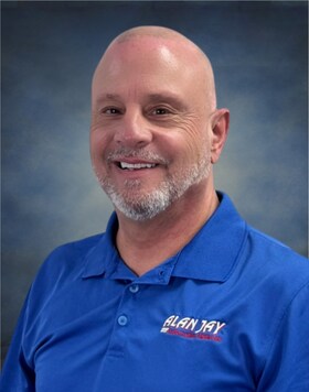 Staff member Mark L. from ID_65a7bb