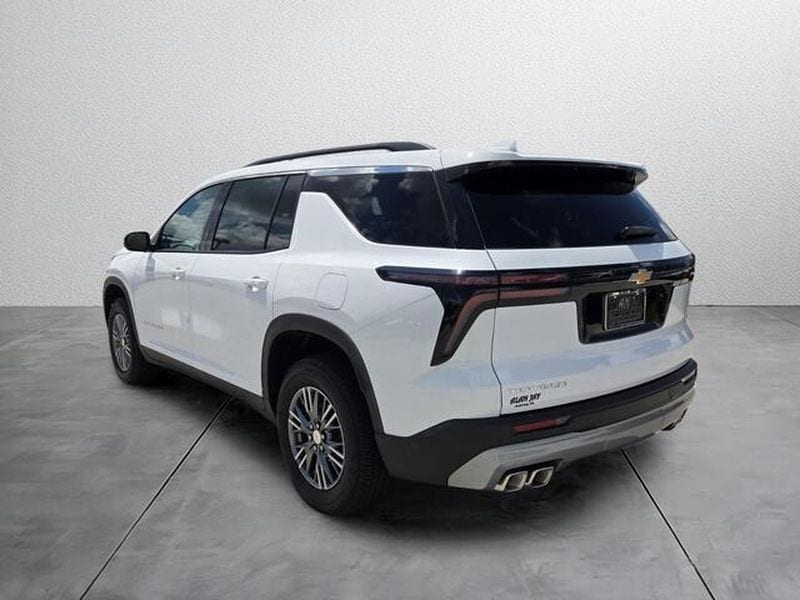 2026 Chevrolet Traverse LT - Photo 4