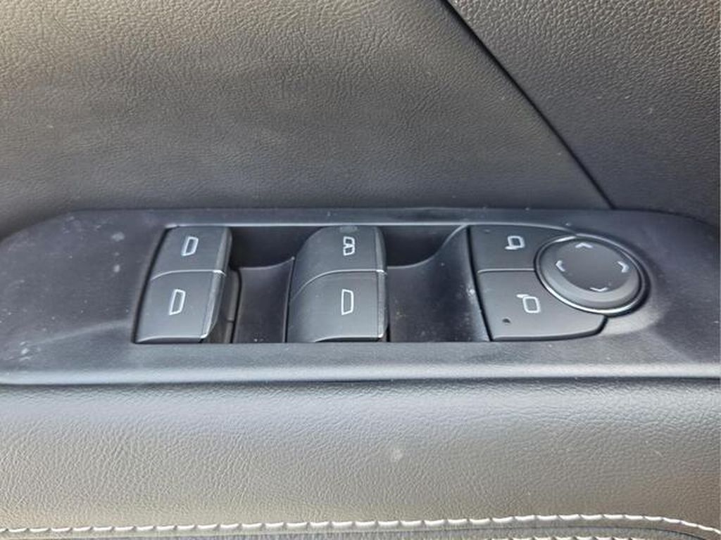 2027 GMC Terrain Denali - Photo 23