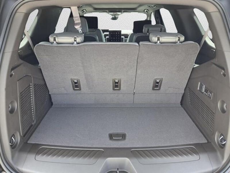 2026 GMC Yukon Elevation - Photo 16