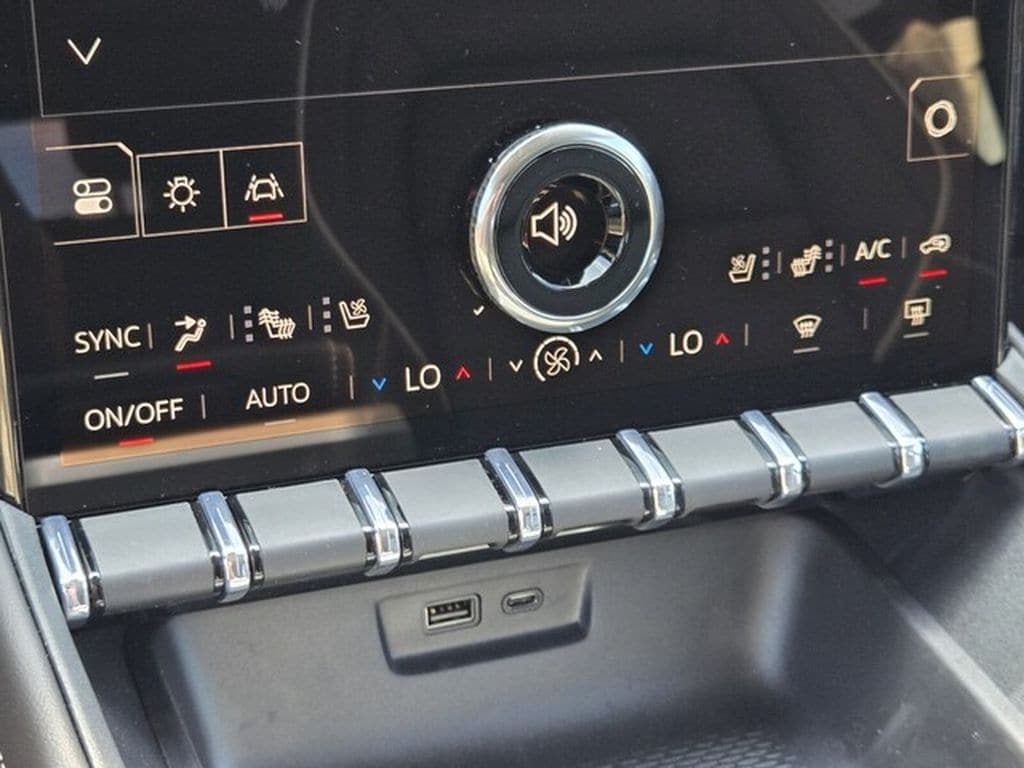 2027 GMC Terrain Denali - Photo 25