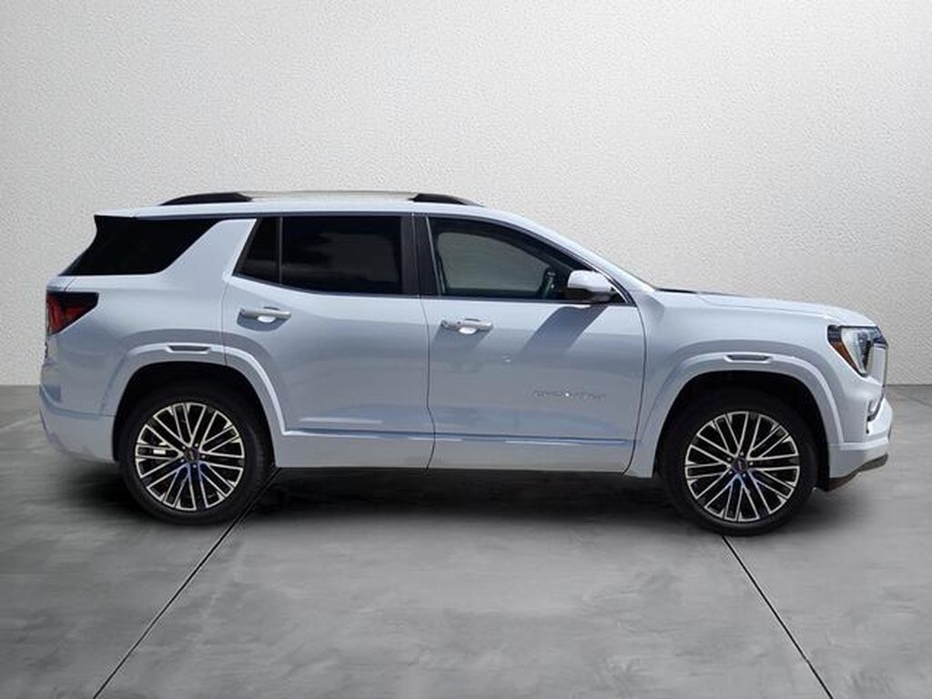 2027 GMC Terrain Denali - Photo 7