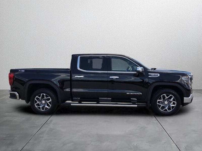 2026 GMC Sierra 1500 SLT - Photo 7