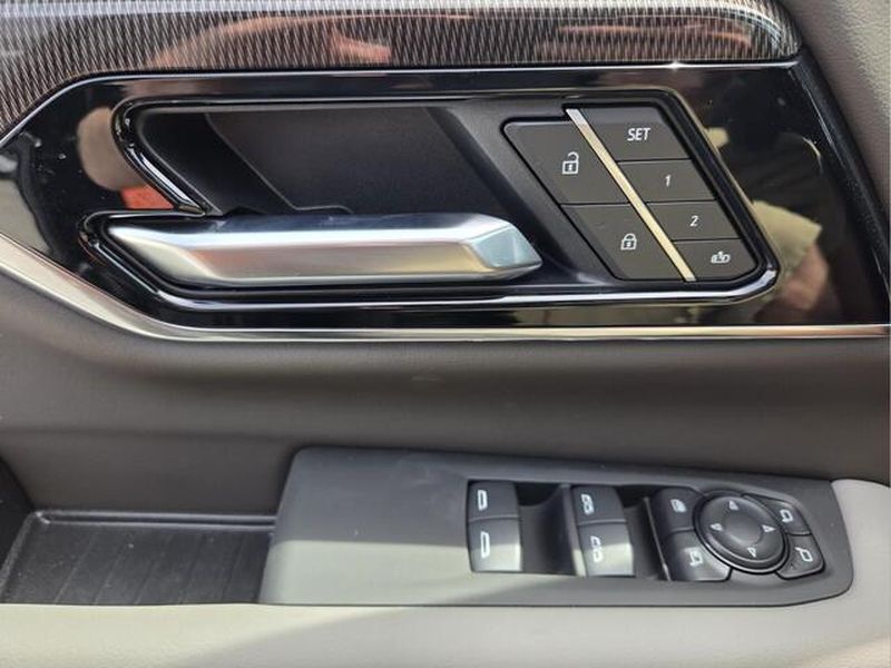 2026 GMC Yukon Elevation - Photo 24
