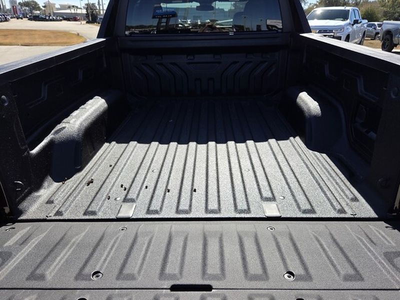 2026 GMC Sierra EV Denali - Photo 11