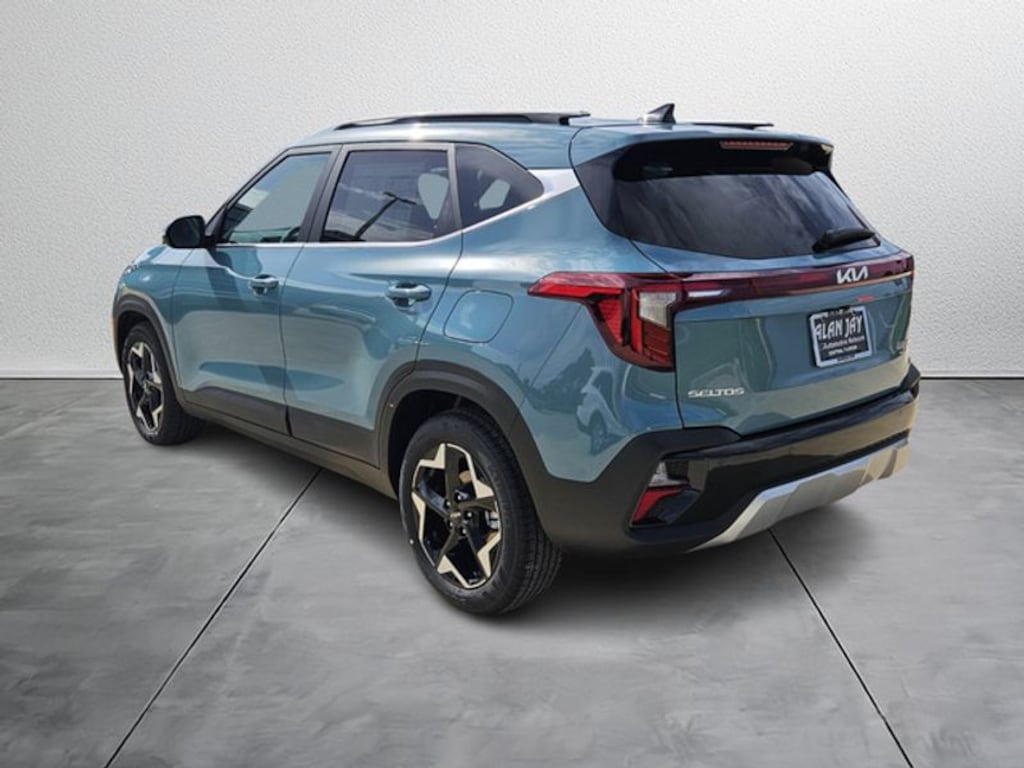 New 2026 Kia Seltos EX SUV