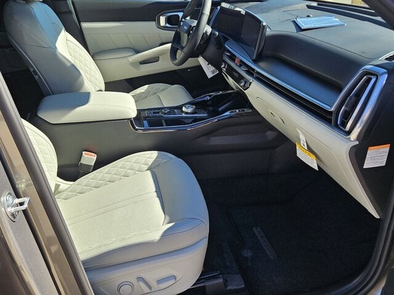 2026 Kia Sorento SX Prestige Hybrid - Photo 13