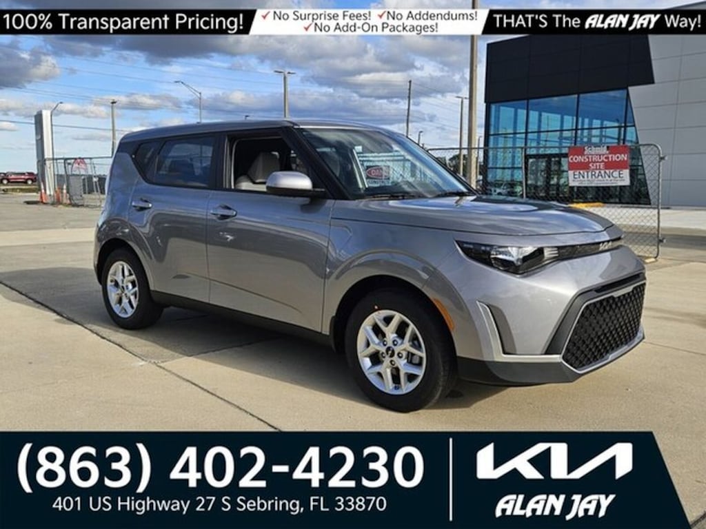 New 2025 Kia Soul LX Hatchback