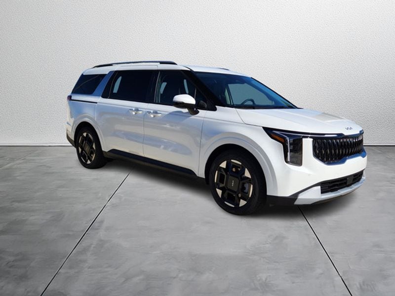 2026 Kia Carnival EX's photo