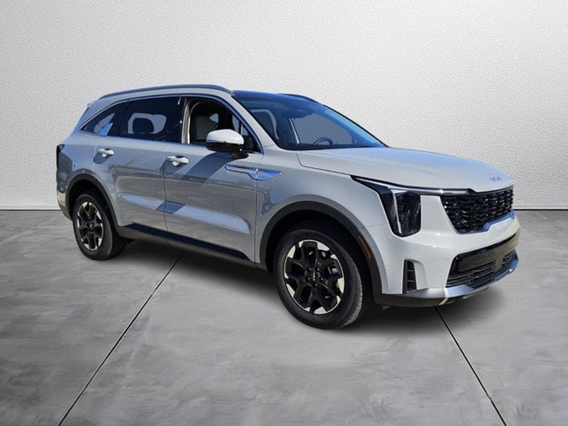 2026 Kia Sorento S's photo