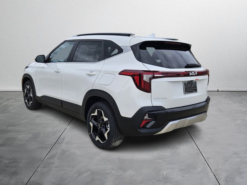 New 2026 Kia Seltos EX SUV