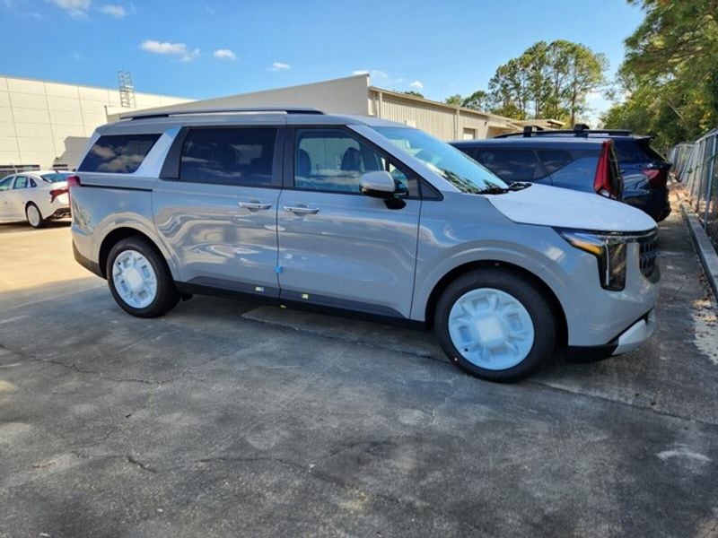 2026 Kia Carnival Hybrid Passenger Van 