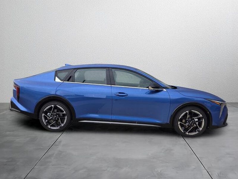 2026 Kia K4 GT-Line - Photo 8