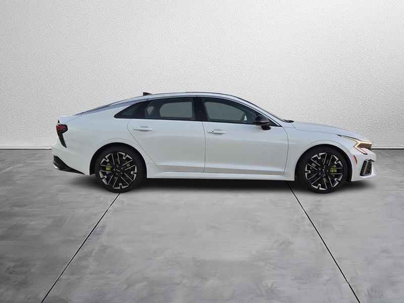 2026 Kia K5 GT - Photo 6