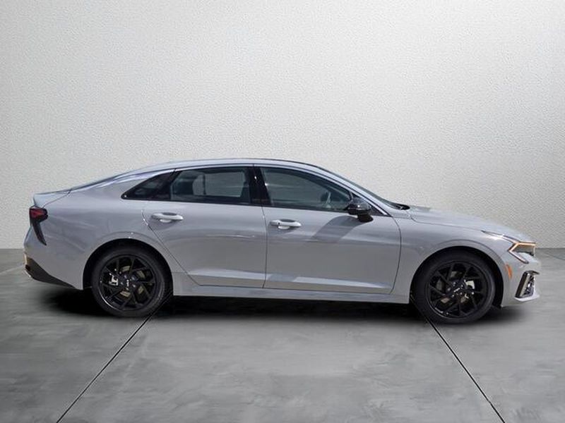 2026 Kia K5 GT-Line - Photo 7