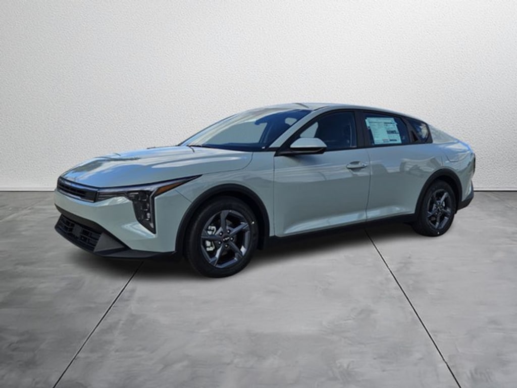 New 2025 Kia K4 LXS Sedan