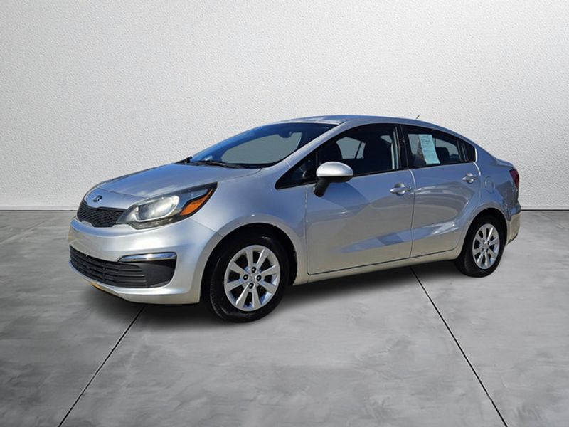 2016 Kia Rio LX photo 2
