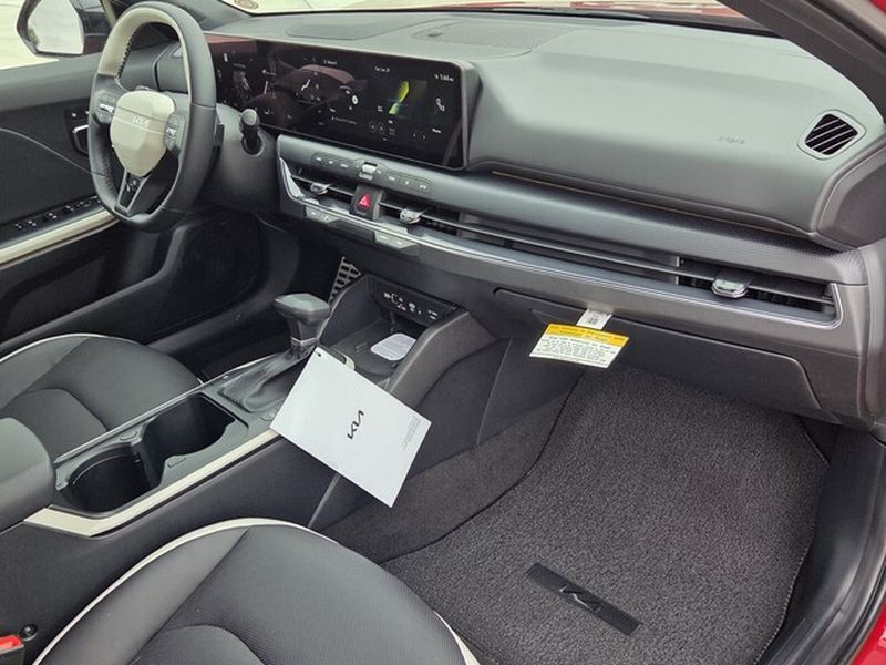 2026 Kia K4 GT-Line Turbo - Photo 15