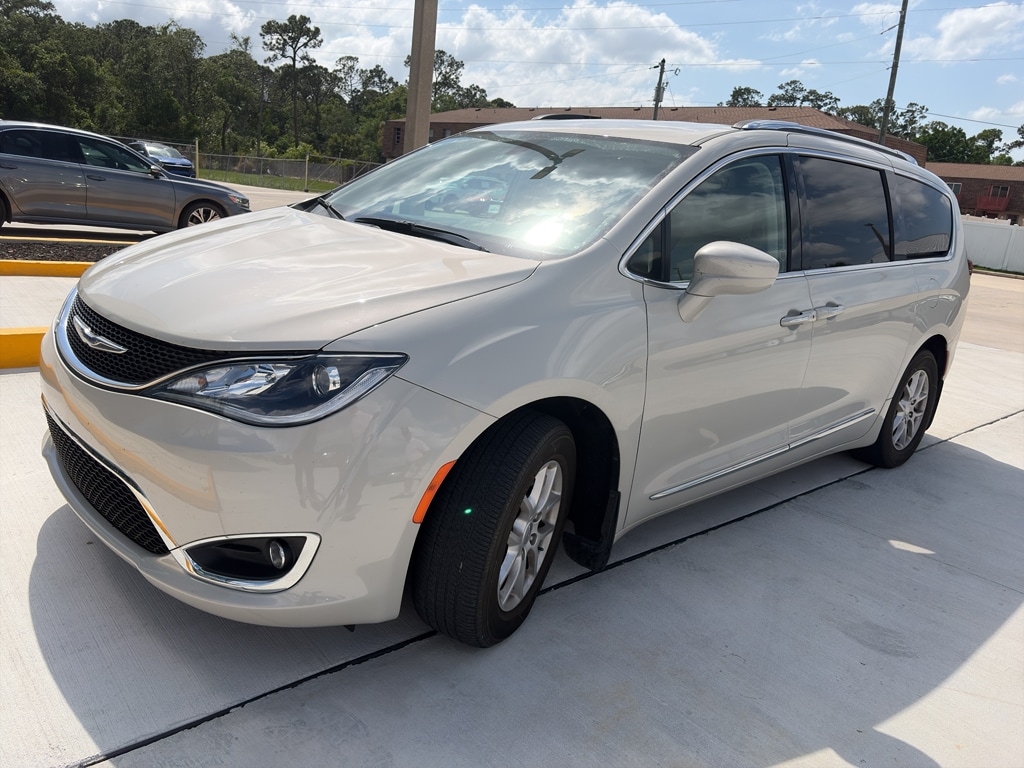 2020 Chrysler Pacifica Touring L